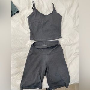 EVERLANE workout set size medium